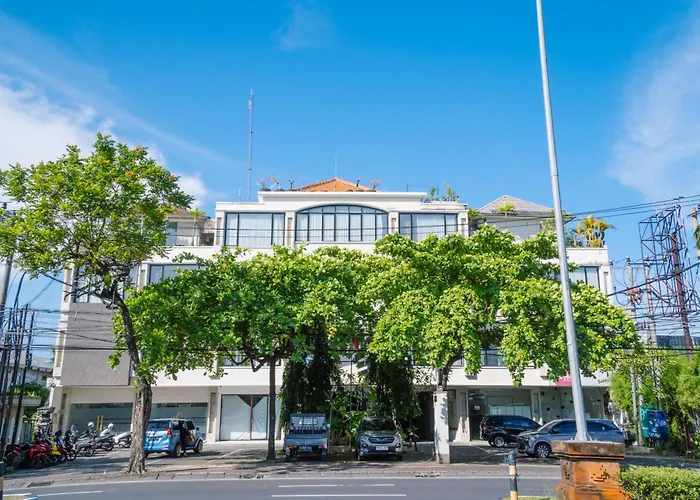 Bustle Base Coliving And Coworking Space Apartahotel Kuta Lombok