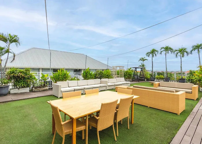 Apartahotel Bustle Base Coliving And Coworking Space 4*