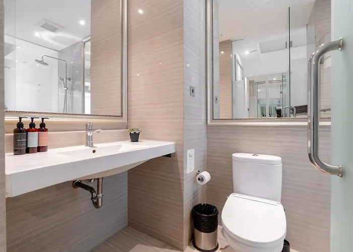 Bustle Base Coliving And Coworking Space Apartahotel