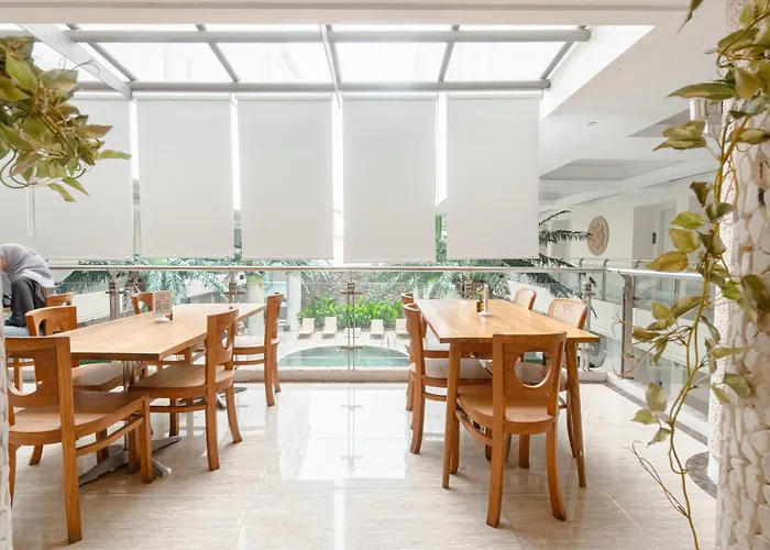 Apartahotel Bustle Base Coliving And Coworking Space