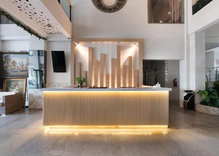 Bustle Base Coliving And Coworking Space Apartahotel 4*