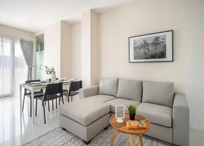 Bustle Base Coliving And Coworking Space Kuta Lombok