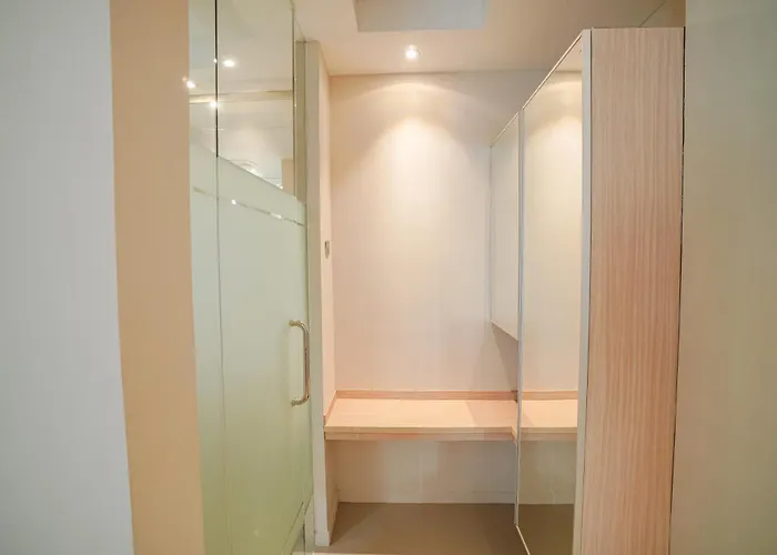 Apartahotel Bustle Base Coliving And Coworking Space Kuta Lombok