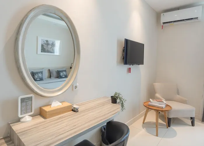 Bustle Base Coliving And Coworking Space Apartahotel Kuta Lombok
