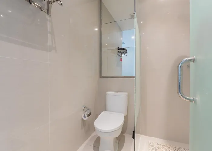 Apartahotel Bustle Base Coliving And Coworking Space Kuta Lombok