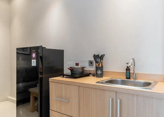 Bustle Base Coliving And Coworking Space 4*